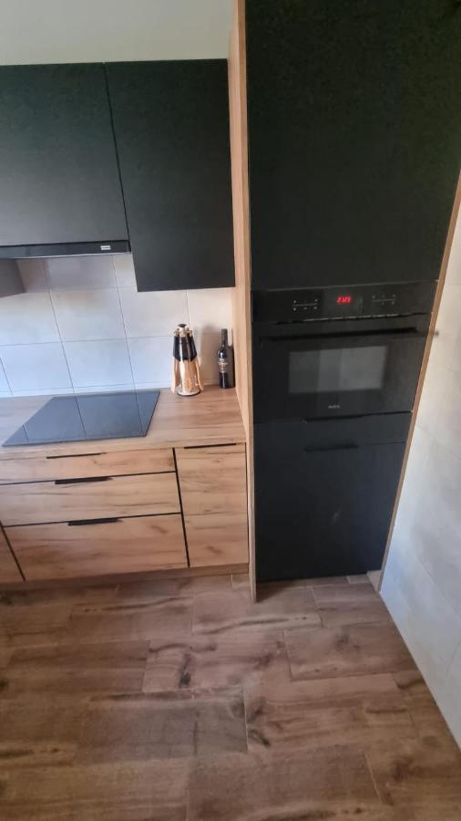 Apartament.Wolnosc Apartman Varsó Kültér fotó